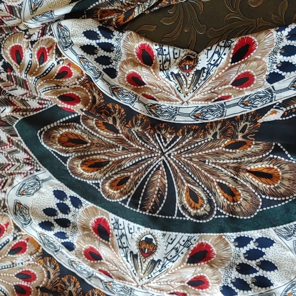 3/$50 Papillon Blouse Sz Sm - Picture 2 of 6